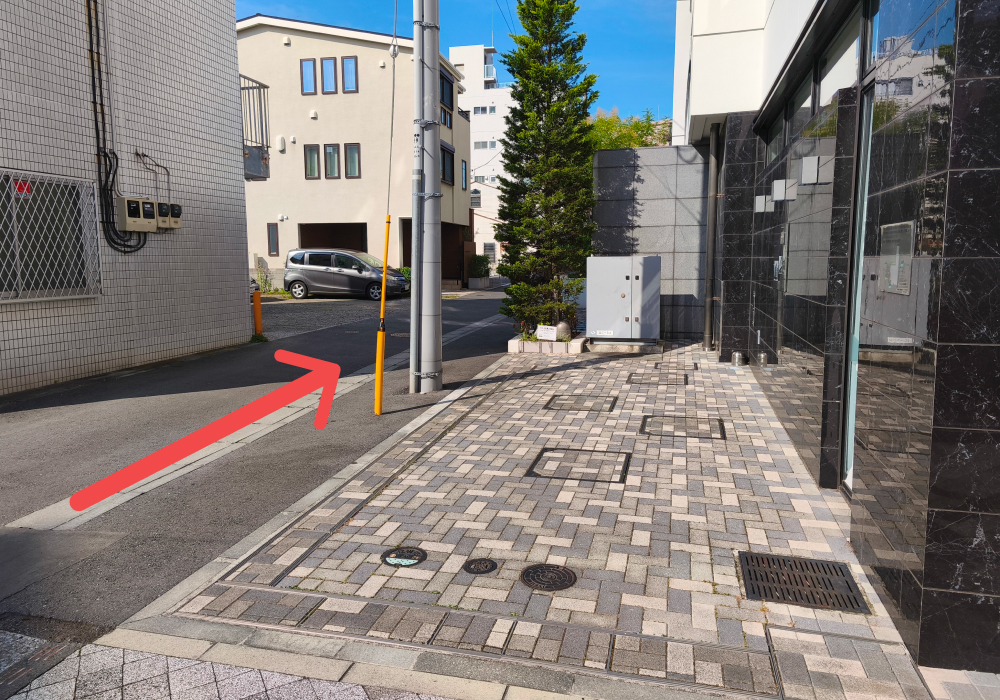駐輪場への道なり2